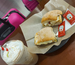 Itzáes Café Lounge photo