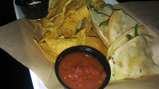 Movie Theater «Studio Movie Grill», reviews and photos, 2880 Holcomb Bridge Rd, Alpharetta, GA 30022, USA