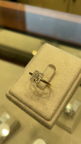 Opinii despre مجوهرات الملحم Almulhim Jewellery în الهفوف‎ - صائغ