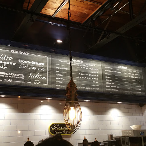 Donut Shop «Donut Crazy», reviews and photos, 290 York St, New Haven, CT 06511, USA