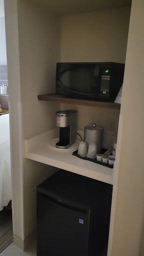 Holiday Inn Express & Suites Corona, an IHG Hotel image