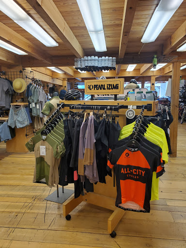 Outdoor Sports Store «Cumberland Transit», reviews and photos, 2807 West End Ave, Nashville, TN 37203, USA