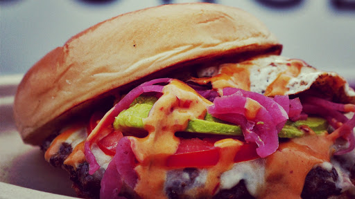 Hamburger Restaurant «Aioli Gourmet Burgers», reviews and photos, 10652 N 32nd St, Phoenix, AZ 85028, USA