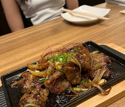 肉々亭 シラチャ Shishitei Sriracha photo