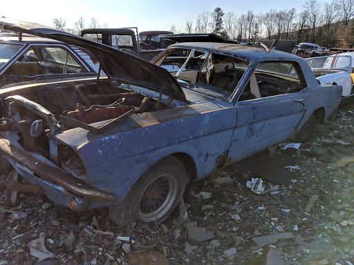 Salvage Yard «EZ Pull & Save Auto Parts», reviews and photos, 2401 Summer Valley Rd, New Ringgold, PA 17960, USA