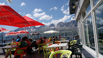 Atmosphère du Cafétéria Rider Café à Chamonix-Mont-Blanc - n°4