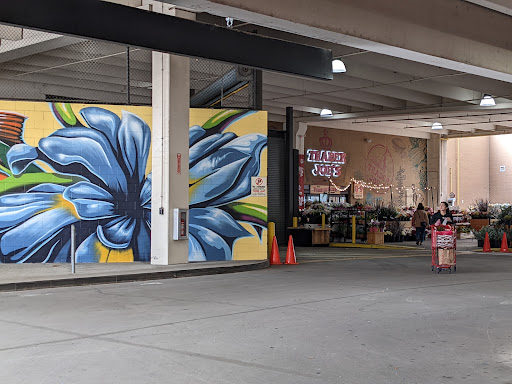 Shopping Mall «Metropolitan», reviews and photos, 1111 Metropolitan Ave, Charlotte, NC 28204, USA