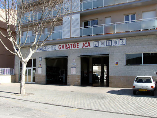 Garatge JCA en La Jonquera, Girona