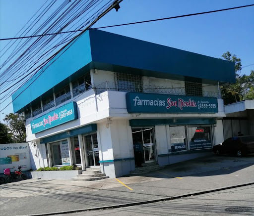 Farmacias en San Salvador