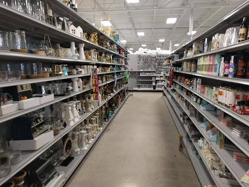 Home Goods Store «At Home», reviews and photos, 2780 Wilma Rudolph Blvd, Clarksville, TN 37040, USA