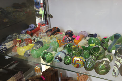 Tobacco Shop «Amsterdam Smoke Shop», reviews and photos, 510 W Court St, Seguin, TX 78155, USA