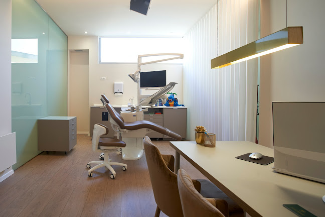 Tiago Ferraz - Centro Médico Dentário - Dentista