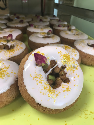 Wedding Bakery «Tres Belle Cakes and Coffee Shop», reviews and photos, 8921 Reading Rd, Reading, OH 45215, USA