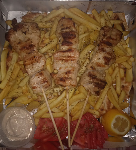 Αϊδινίου 13, Πεύκη 151 21