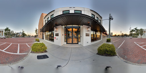 Eye Care Center «Warby Parker at Oxford Exchange», reviews and photos, 420 W Kennedy Blvd, Tampa, FL 33606, USA