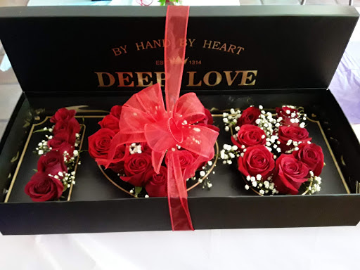 Love's Florist & Gifts