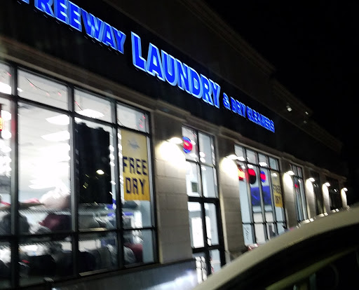 Laundromat «Freeway Laundry», reviews and photos, 1054 Narragansett Blvd, Cranston, RI 02905, USA