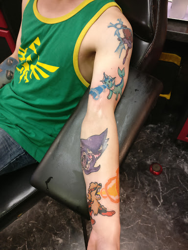 Tattoo Shop «Body Taggers Tattoo Company», reviews and photos, 122 E Main St, Gas City, IN 46933, USA