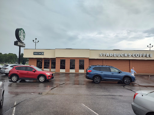 Starbucks, 2198 Burton Ln, Martinsville, IN 46151, USA, 