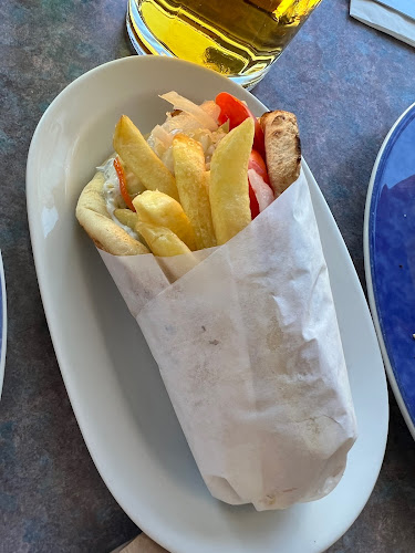 Σχόλια και κριτικές για το Manos Fast Food