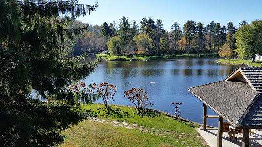 Outlet Store «Tanger Outlet Blowing Rock», reviews and photos, 278 Shoppes on the Parkway Rd, Blowing Rock, NC 28605, USA