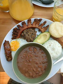 Bandeja paisa du Restaurant colombien Mi Tierra à Paris - n°2