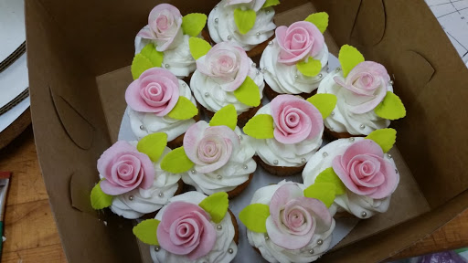 Bakery «Thomas Cake Shop», reviews and photos, 5065 Livernois Rd, Troy, MI 48098, USA