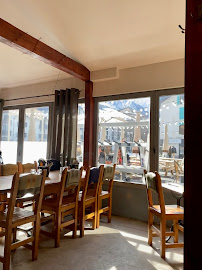 Atmosphère du Restaurant américain Bighorn Bistro à Chamonix-Mont-Blanc - n°16