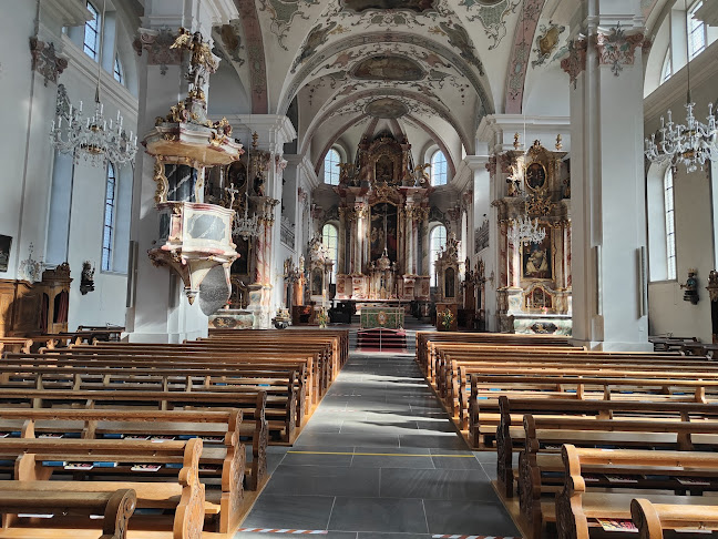 Rezensionen über Katholische Kirche St. Peter und Paul in Sarnen - Kirche