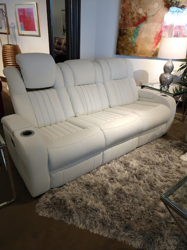 Furniture Store «Rooms To Go Furniture Store - Port Richey», reviews and photos, 9500 Scenic Dr, Port Richey, FL 34668, USA