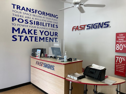 FASTSIGNS image
