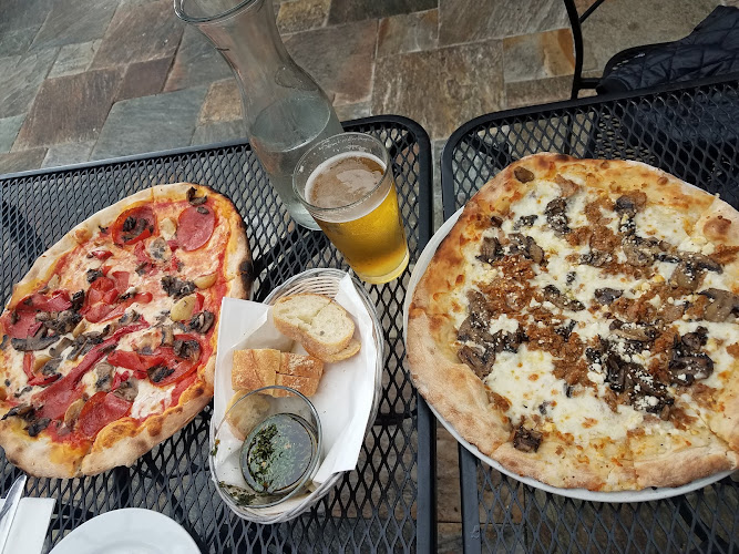 #1 best pizza place in Woodinville - Vivi Pizzeria