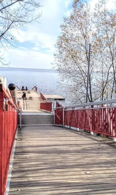 Pier Honourable O'Reilly park