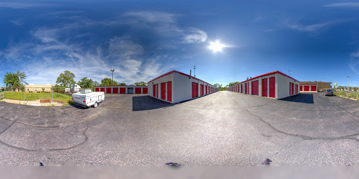 Self-Storage Facility «CubeSmart Self Storage», reviews and photos, 1245 S Highland Ave, Lombard, IL 60148, USA