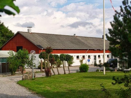 Country & City Veterinary Clinic in Kirke Såby, Lejre