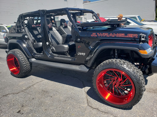 Car Dealer «Elmwood Chrysler Dodge Jeep Ram», reviews and photos, 625 Taunton Ave, East Providence, RI 02914, USA