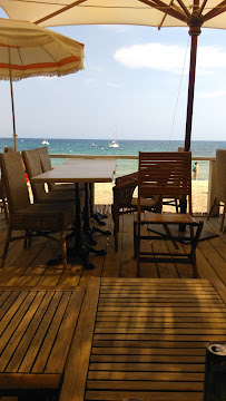 Atmosphère du Restaurant AKWABÔ BEACH à Le Lavandou - n°9