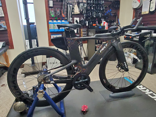 Bicycle Store «Sunrise Tri», reviews and photos, 520 Sunrise Hwy, West Babylon, NY 11704, USA