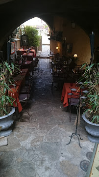 Atmosphère du Restaurant français Lou Portaou à Bormes-les-Mimosas - n°17