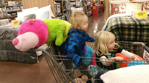Grocery Store «Fred Meyer», reviews and photos, 3300 Portland Rd, Newberg, OR 97132, USA