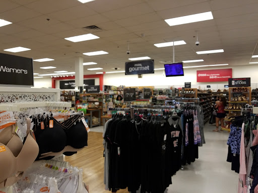 Department Store «T.J. Maxx», reviews and photos, 1 Worcester Rd, Framingham, MA 01701, USA