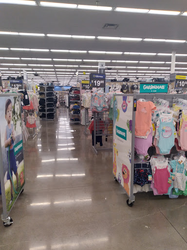 Department Store «Walmart Supercenter», reviews and photos, 3002 Stacy Allison Way, Woodburn, OR 97071, USA