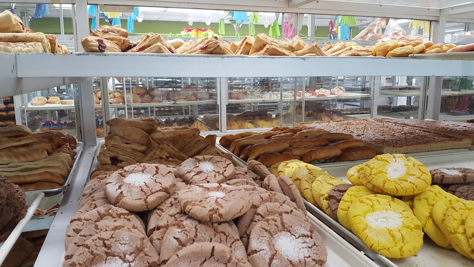 La Perla Tapatia Bakery - Jimenez
