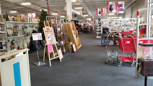 Thrift Store «Stuff Etc», reviews and photos, 2818 Commerce Dr, Coralville, IA 52241, USA
