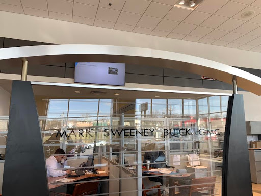 Car Dealer «Mark Sweeney Buick GMC», reviews and photos, 3365 Highland Ave, Cincinnati, OH 45213, USA
