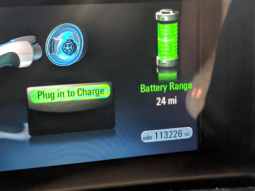 Used Car Dealer «Paramount Motors NW», reviews and photos, 2908 6th Ave S, Seattle, WA 98134, USA