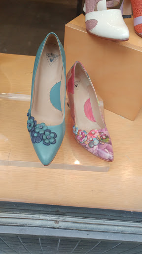 Shoe Store «John Fluevog Shoes», reviews and photos, 205 Pine St, Seattle, WA 98101, USA