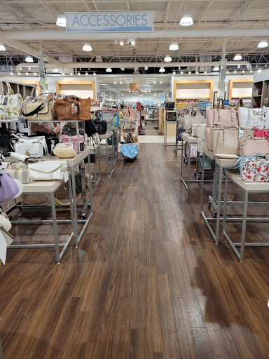 Clothing Store «Bealls Department Store», reviews and photos, 6241 N Davis Hwy, Pensacola, FL 32504, USA