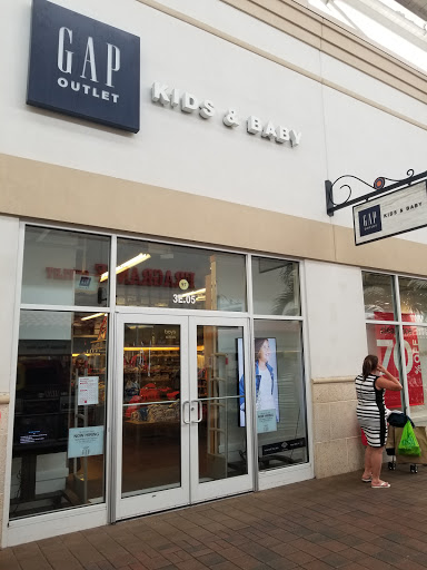 Tiendas de ropa de bebe barata en Orlando