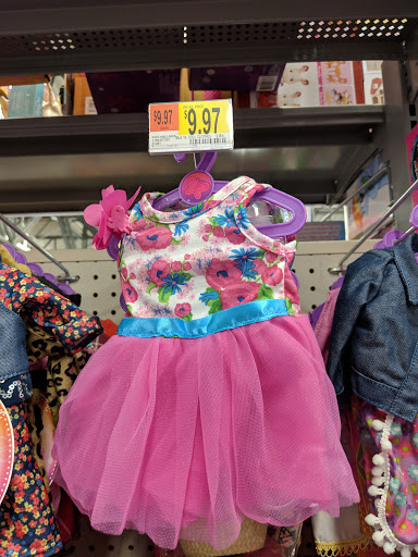 Department Store «Walmart Supercenter», reviews and photos, 415 Industrial Ave, Grinnell, IA 50112, USA